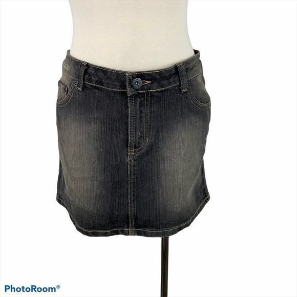 🌿4/$35 🌿ARMOR Dark Wash Denim Mini Skirt - Picture 9 of 9